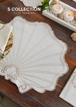 طقم مفارش سفرة - تصميم مارين - تطريز بنى فاتح (كابتشينو) - قماش مقاوم للماء - ٦ اشخاص - ٢٤ قطعة - طقم كامل  