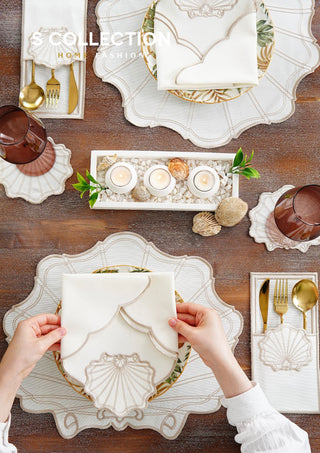 طقم مفارش سفرة - تصميم مارين - تطريز بنى فاتح (كابتشينو) - قماش مقاوم للماء - ٦ اشخاص - ٢٤ قطعة - طقم كامل  