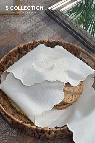 Glamorous Design Bread Basket Napkin - Waterproof Fabric - Off White Embroidered