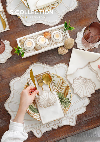 طقم مفارش سفرة - تصميم مارين - تطريز بنى فاتح (كابتشينو) - قماش مقاوم للماء - ٦ اشخاص - ٢٤ قطعة - طقم كامل  