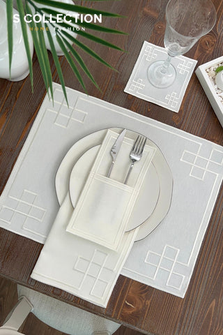 Classy Off White Design Placemat Set - Waterproof Fabric - 6 Persons - 24 Pcs. Full Set