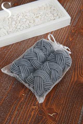 طقم حلقات مناديل سفرة - صناعة يدوية - اللون رمادي دخاني