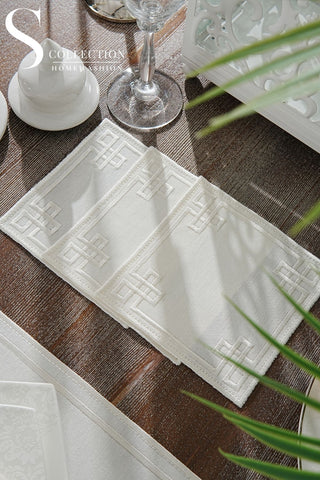 Classy Off White Design Placemat Set - Waterproof Fabric - 6 Persons - 24 Pcs. Full Set