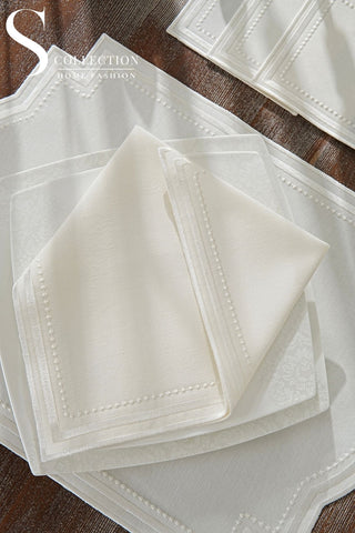 طقم مفارش سفرة - تصميم جراسفول - تطريز اوف وايت - قماش مقاوم للماء -  ٦ اشخاص - ٢٤ قطعة - طقم كامل  