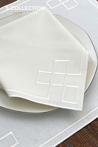 Classy Off White Design Placemat Set - Waterproof Fabric - 6 Persons - 24 Pcs. Full Set