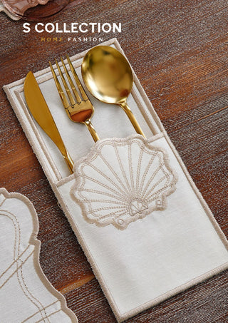 طقم مفارش سفرة - تصميم مارين - تطريز بنى فاتح (كابتشينو) - قماش مقاوم للماء - ٦ اشخاص - ٢٤ قطعة - طقم كامل  