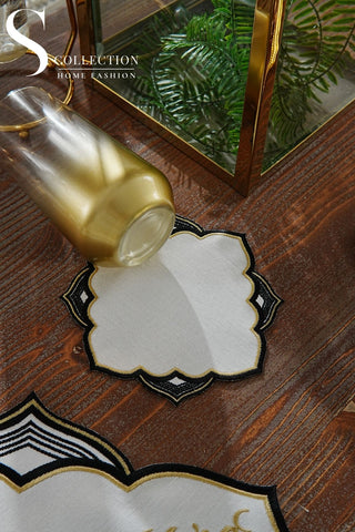 طقم مفارش سفرة - تصميم نجمه رمضان - تطريز ذهبى واسود -  قماش مقاوم للماء -  ٦ أشخاص - ٢٤ قطعة - طقم كامل