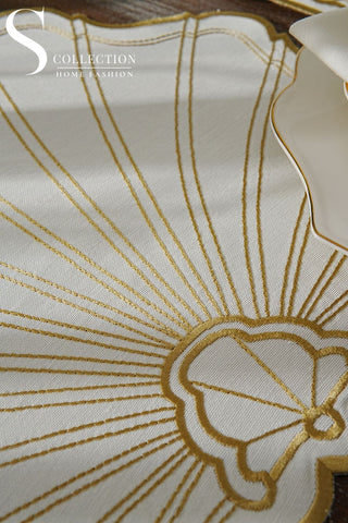 طقم مفارش سفرة - تصميم مارين - تطريز ذهبى - قماش مقاوم للماء - ٦ اشخاص - ٢٤ قطعة - طقم كامل  