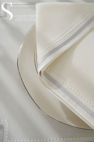 طقم مفارش سفرة - تصميم جراسفول - تطريز فضى - قماش مقاوم للماء - ٦ اشخاص - ٢٤ قطعة - طقم كامل  