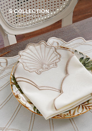 طقم مفارش سفرة - تصميم مارين - تطريز بنى فاتح (كابتشينو) - قماش مقاوم للماء - ٦ اشخاص - ٢٤ قطعة - طقم كامل  