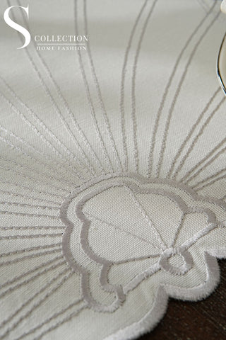 طقم مفارش سفرة - تصميم مارين - تطريز فضى - قماش مقاوم للماء - ٦ اشخاص - ٢٤ قطعة - طقم كامل  