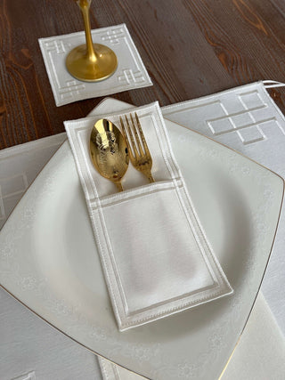 Classy Off White Design Placemat Set - Waterproof Fabric - 6 Persons - 24 Pcs. Full Set