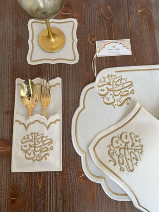 Ramadan Design Gold Wavy Placemat Set -Waterproof Fabric - 6 Persons - 30 Pcs. Full Set