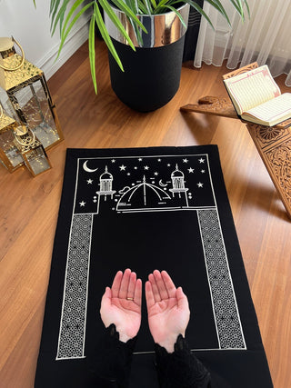 Mosque Design Luxury Prayer Rug - Silver Colour Embroidered On Black Fabric