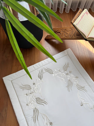 Tulip Design Luxury Prayer Rug - Silver-white Colour Embroidered On Off White Fabric