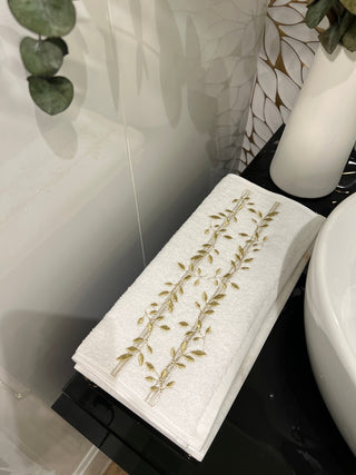 Ivy Design Gift Towel Set - Gold and Silver Embroidered