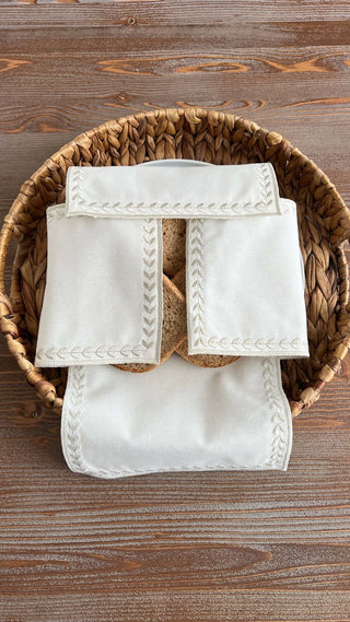 Leafy Allure Design Bread Basket Napkin - Waterproof Fabric - Shine Silver Embroidered