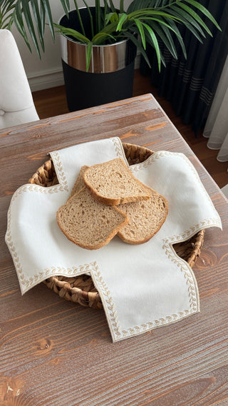 Leafy Allure Design Bread Basket Napkin - Waterproof Fabric - Gold Embroidered