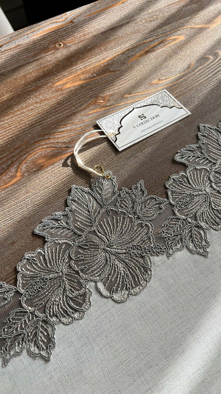 Zoya Design Runner - Linen Fabric - Silver Lace