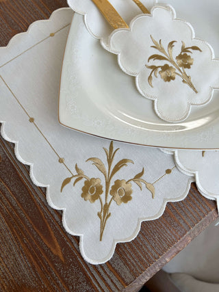 Daisy Dreams Gold Design Placemat Set - Waterproof Fabric - 6 Persons - 24 Pcs. Full Set