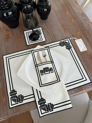 Pyramid Design Black Placemat Set - Waterproof Fabric - 6 Persons - 24 Pcs. Full Set